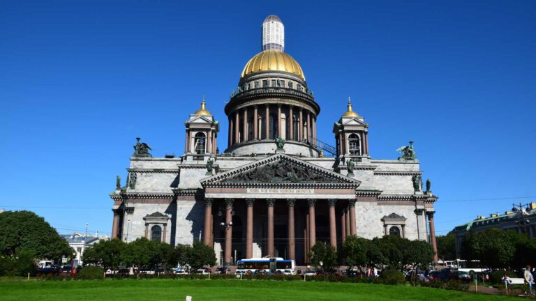 Isakijevska saborna crkva, crkve u Sankt Peterburgu, let za Sankt Peterburg