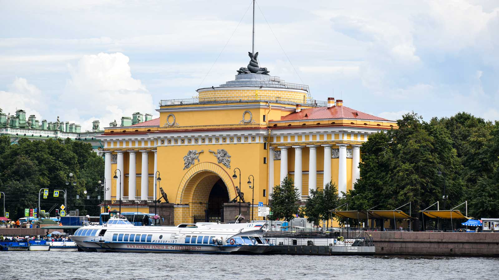 Sankt Peterburg &ndash; carska prestonica na obalama Neve
